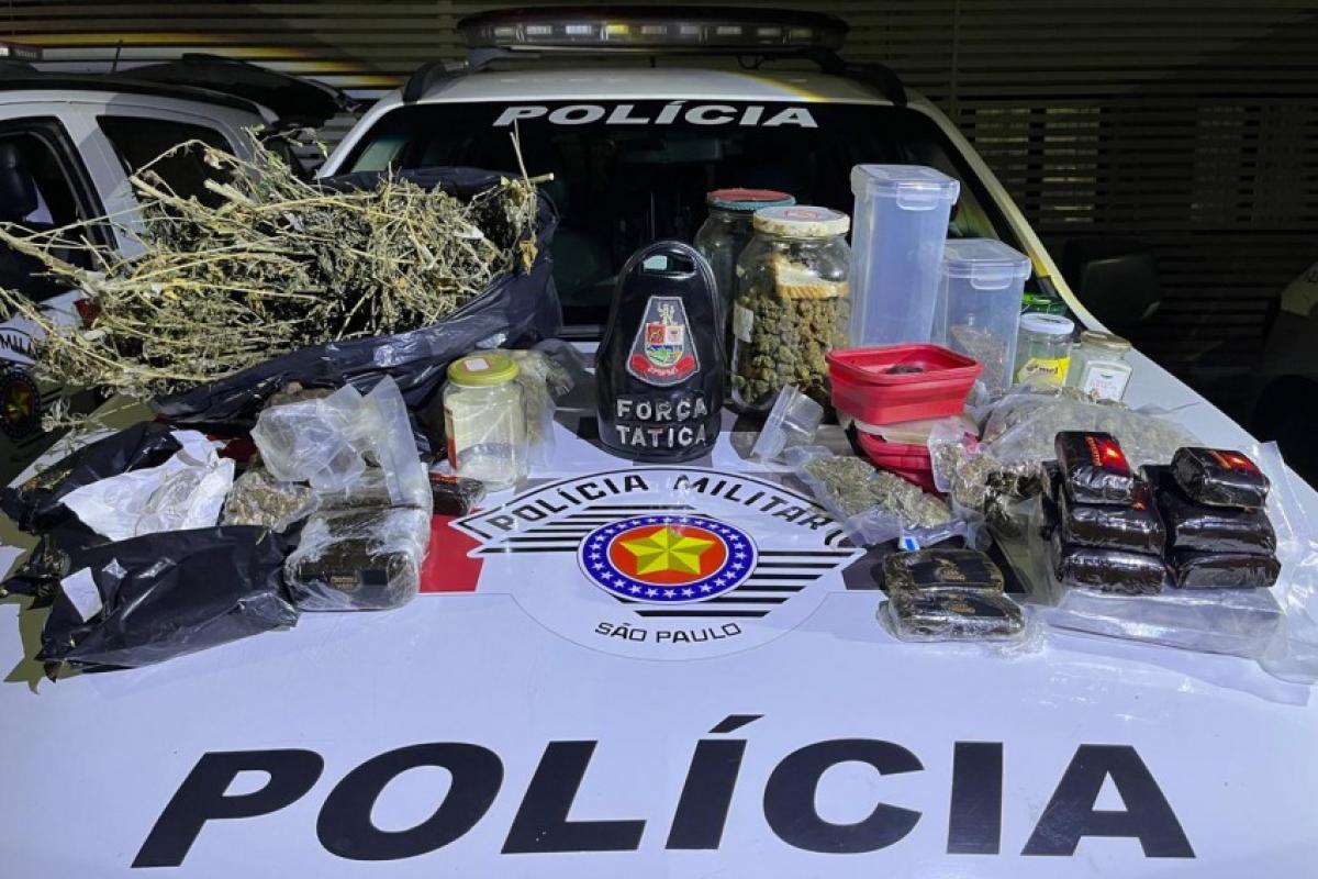 Apreensão de 8 kg de maconha e dry