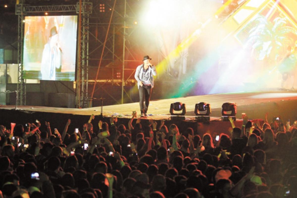 Wesley Safadão no palco da Expoagro de Franca, em 2016