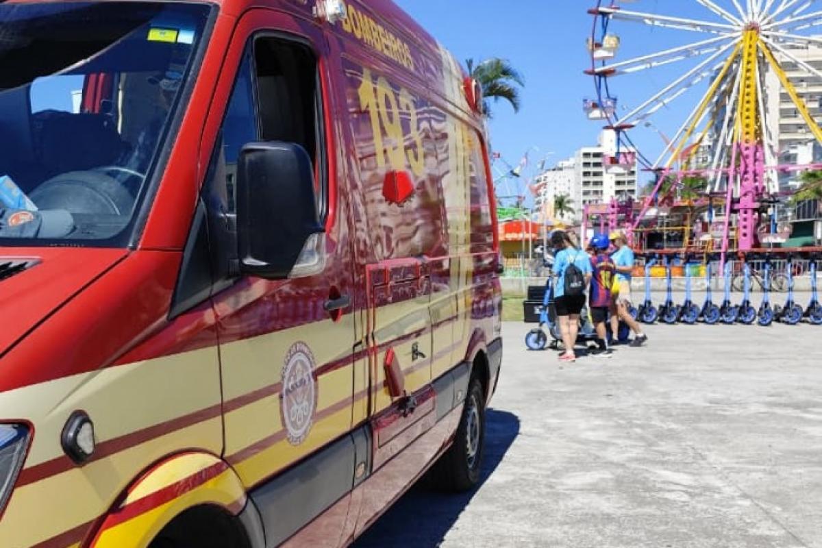 Idosa caiu de patinete na Praça da Cultura, Caraguatatuba