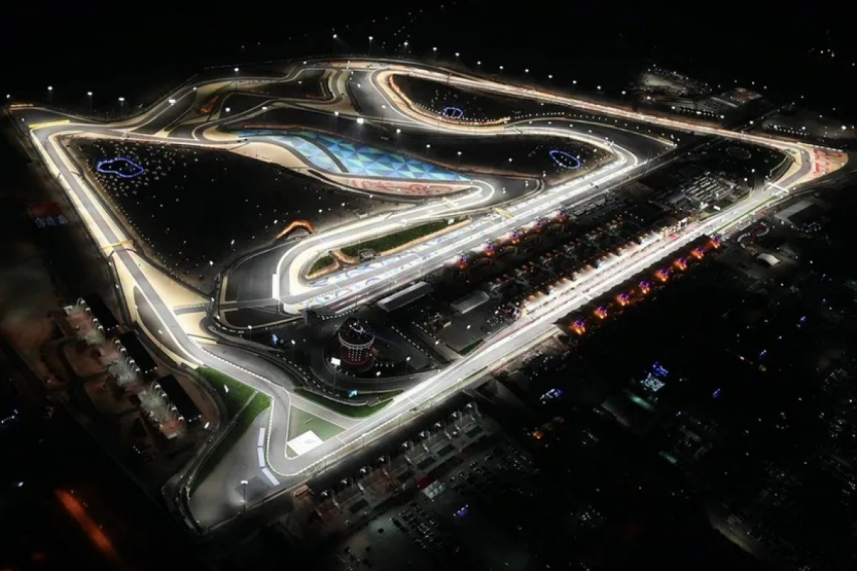 Sob risco: a corrida noturna do Bahrein, no circuito de Sakhir, está marcada para 12 de abril