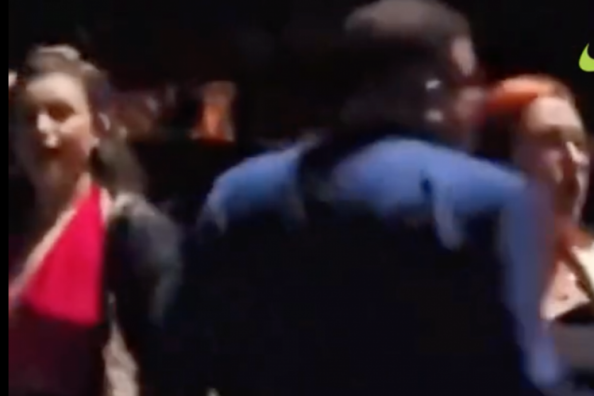 Houve divergência sobre o valor cobrado: ela pediu R$ 1 mil, enquanto ele se recusava a pagar o montante.