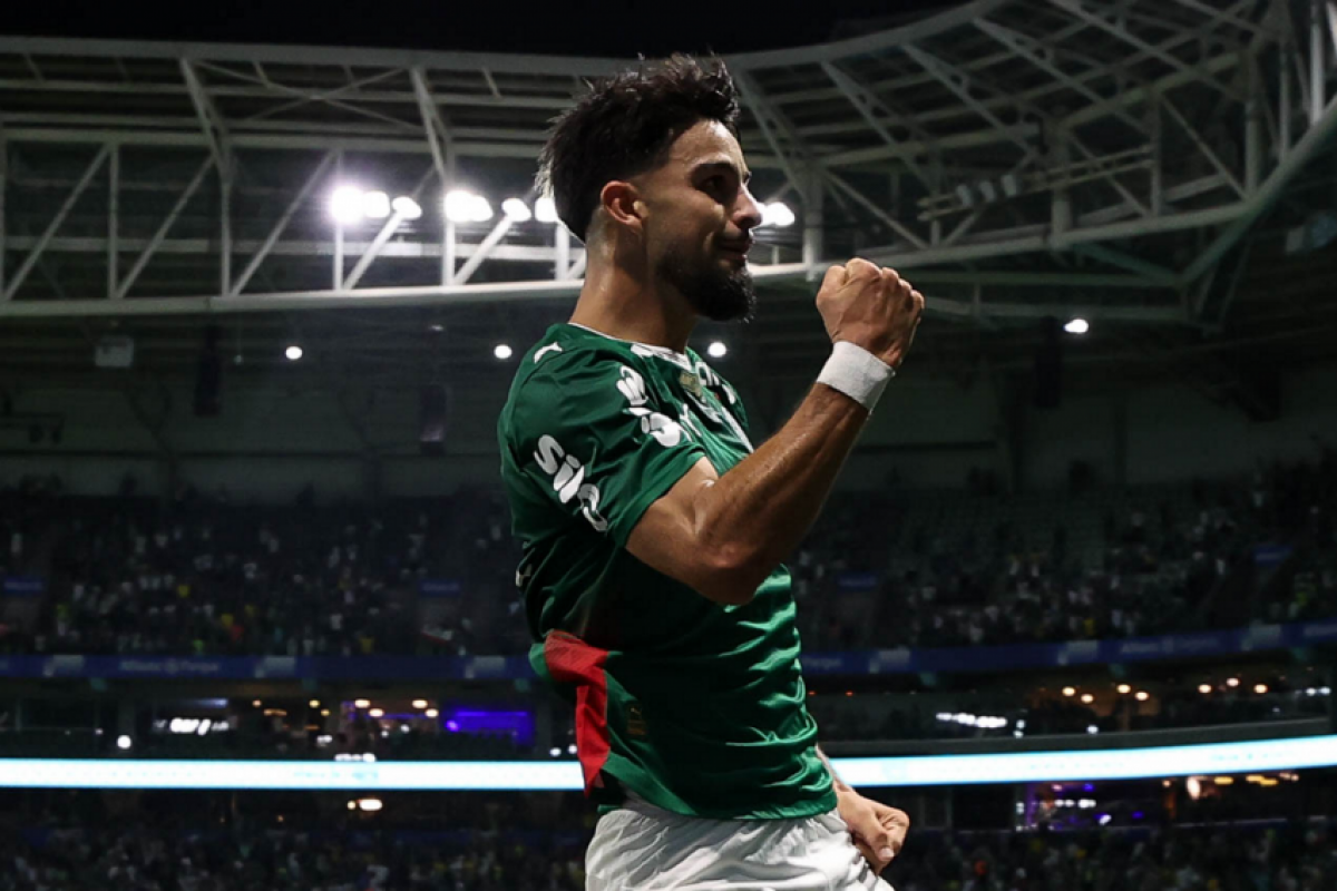 Flaco López, do Palmeiras, comemora gol contra o Mirassol