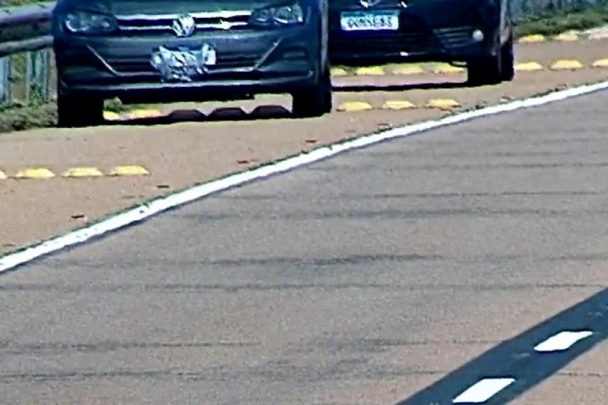 Emdec flagra motoristas escondendo placas para evitar multas na região de Viracopos.