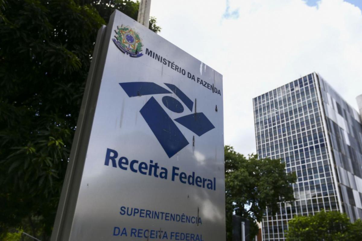 As restituições serão disponibilizadas ao contribuinte por ordem de entrega da declaração.