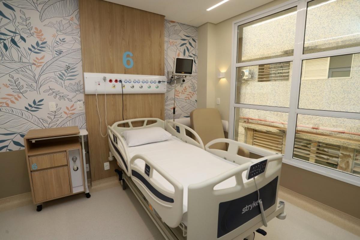 Unidade abriu nova ala de internação com parte dos leitos destinados ao SUS; investimento supera R$ 9 milhões.