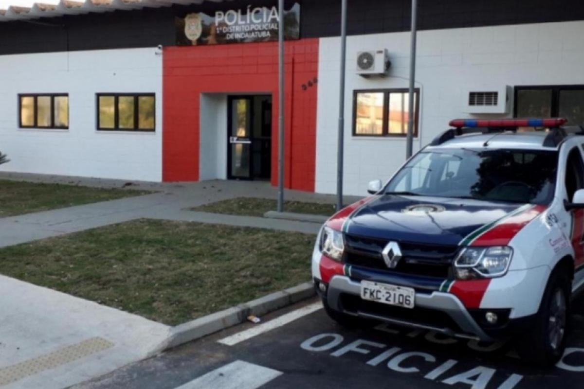 A suspeita é de que a vítima tenha sido atingida depois que a motocicleta que conduzia caiu na pista.