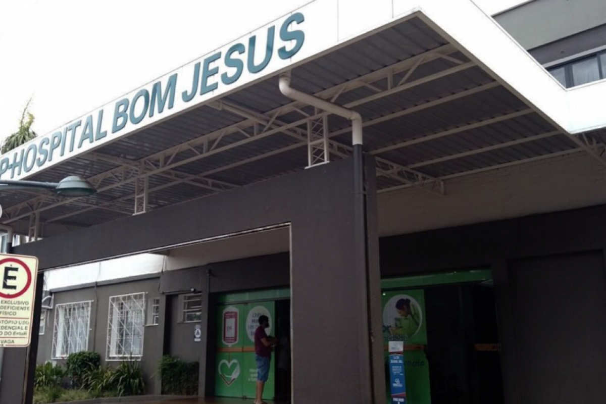 O homem invadiu o quarto de uma puérpera e demonstrou fixação pelo bebê. 