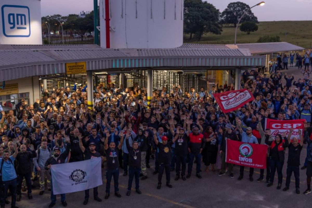 Trabalhadores encerram aviso de greve após acordo na GM em São José dos Campos