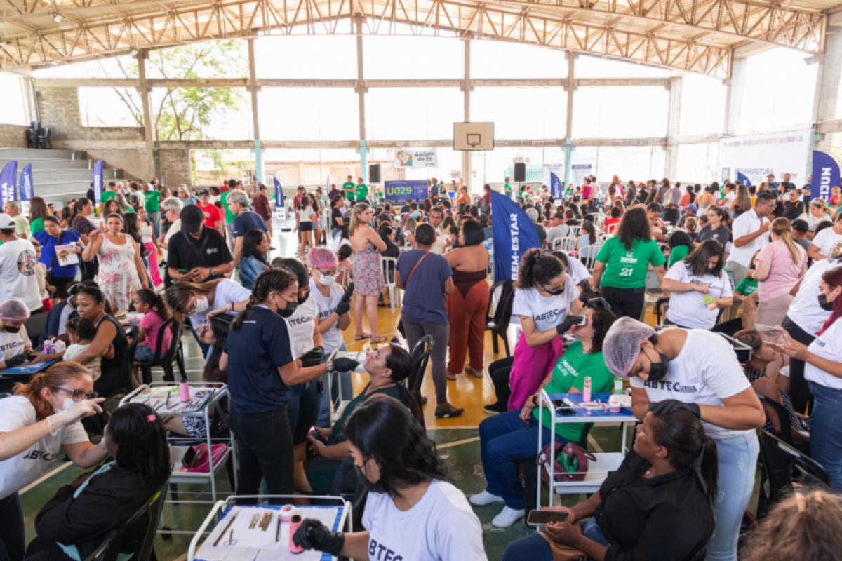 Entre as atividades previstas para apoio estão corte de cabelo, manicure, atividades recreativas e culturais, orientações de bem-estar e orientações básicas na área do Direito