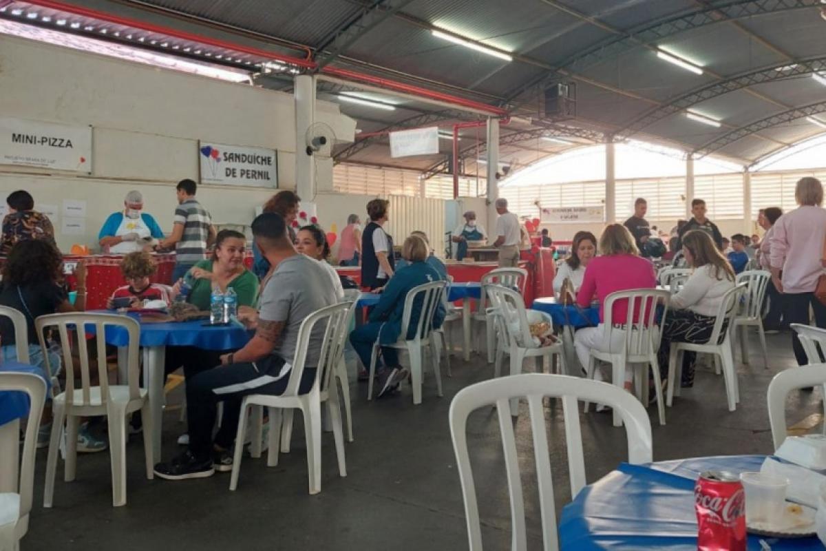 A praça de alimentação contará com diversas opções, como bolos, tortas, doces e salgados