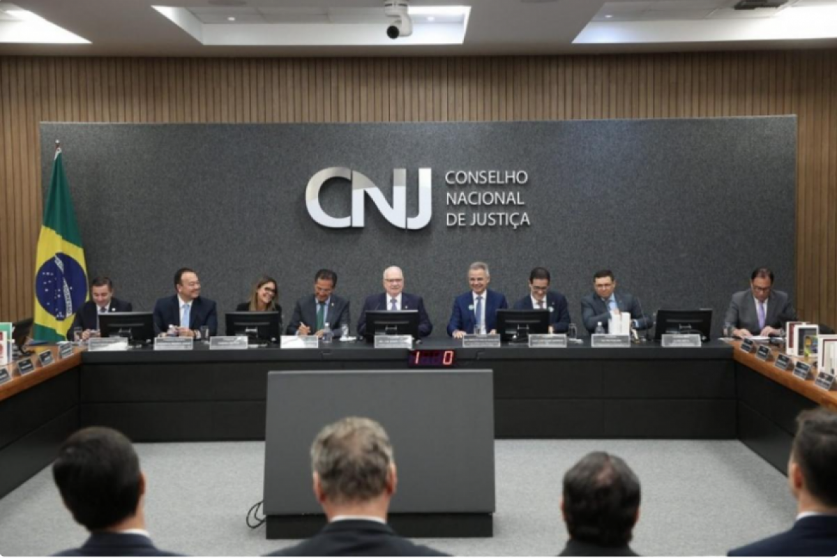 A cifra corresponde só a auxílios de alimentação, saúde, pré-escolar e a ajuda de custo para magistrados.