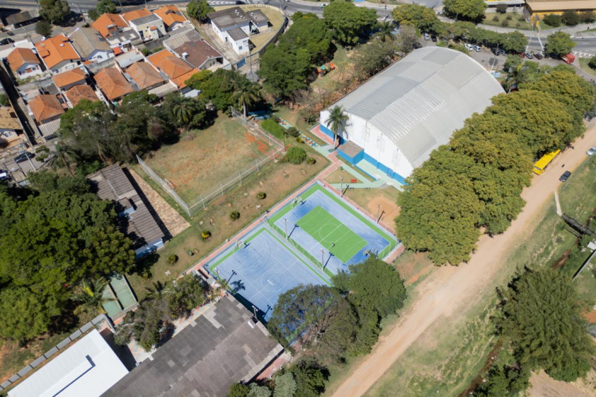 As obras já atingiram 63% de execução e têm como objetivo qualificar a infraestrutura do espaço