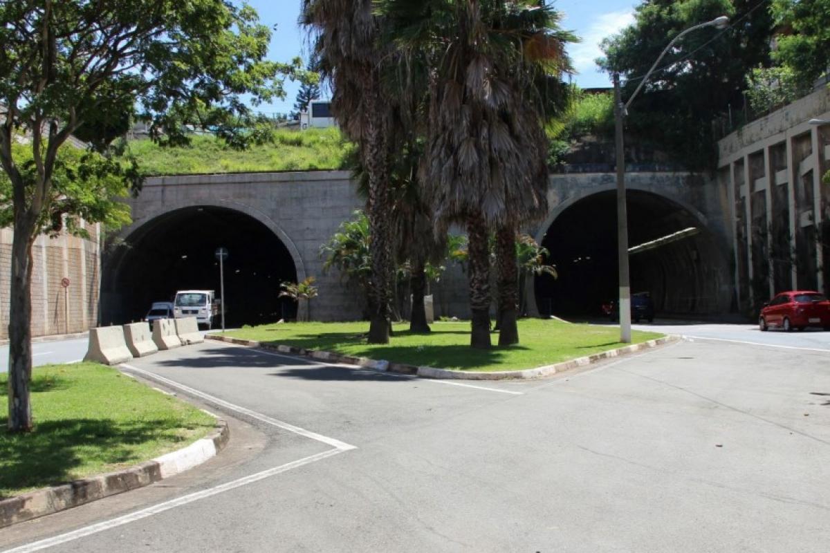 Túnel será fechado nos dois sentidos para limpeza; bloqueios começam às 7h.