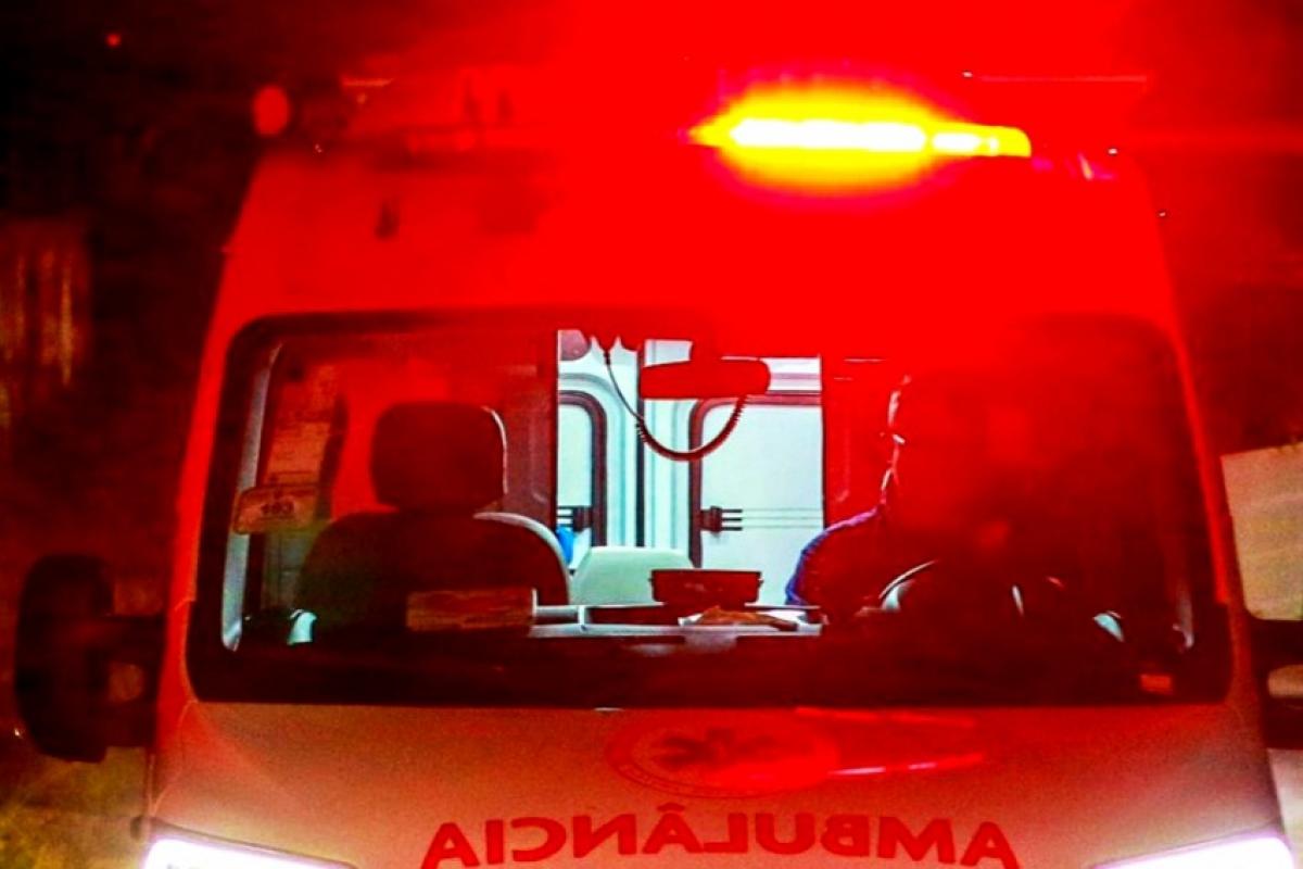 O homem de 51 anos foi encaminhado ao hospital, mas morreu. 