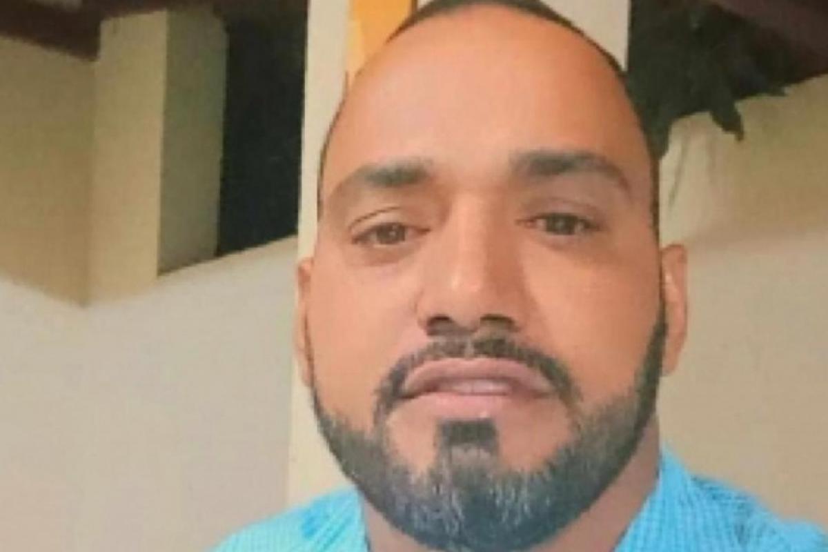 Caso envolve suspeita de ligação clandestina de água em imóvel com atividade comercial; investigação aponta prejuízo superior a R$ 13 mil