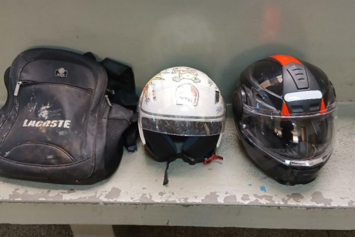 Suspeitos são detidos após danificarem motos em estacionamento no Distrito Industrial.