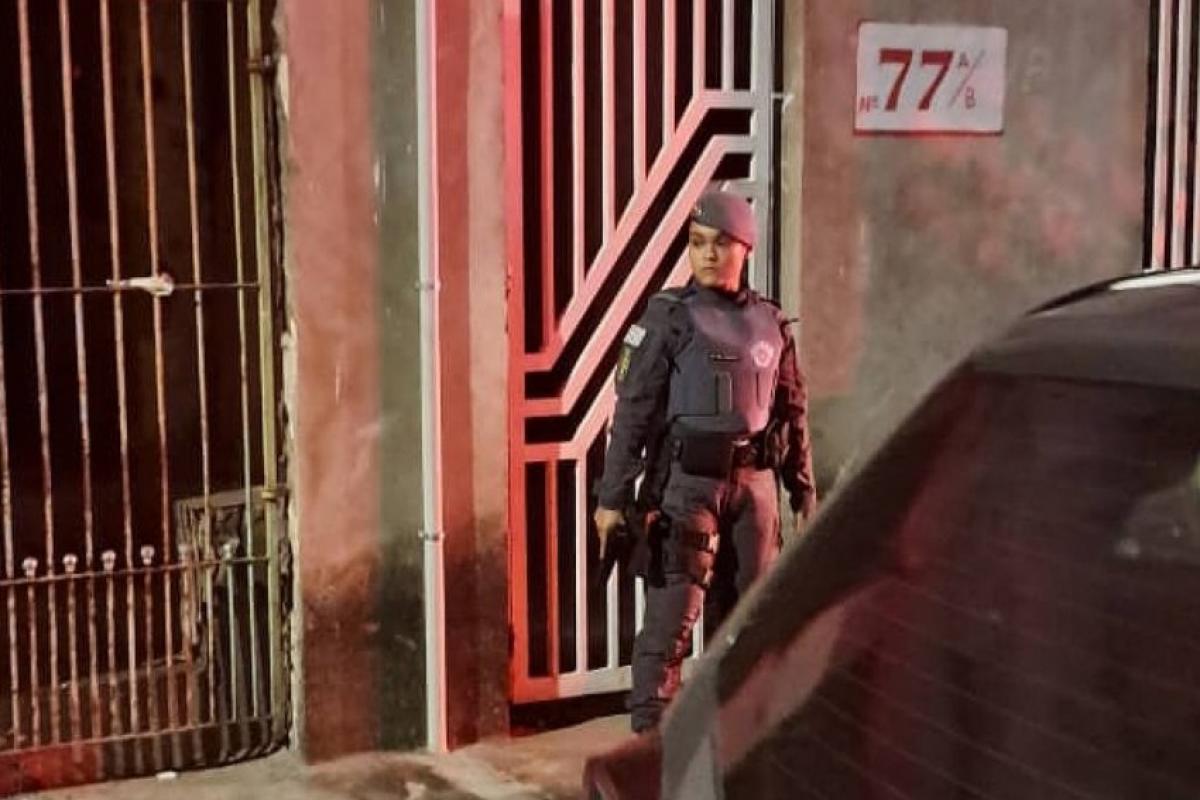 A soldado da PM Yasmin Cursino Ferreira, 21, que atirou contra a ajudante-geral Thawannna da Silva Salmázio, 31, após uma discussão em Cidade Tiradentes, na zona leste da cidade de São Paulo