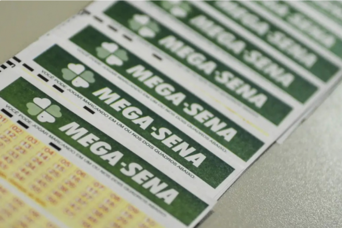 O sorteio foi transmitido ao vivo pelo canal oficial da Caixa Econômica Federal no YouTube, às 21h.