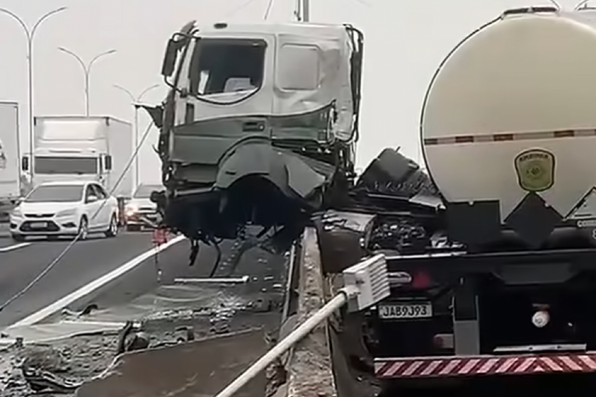 O acidente foi registrado por câmeras da Guarda Civil Municipal.