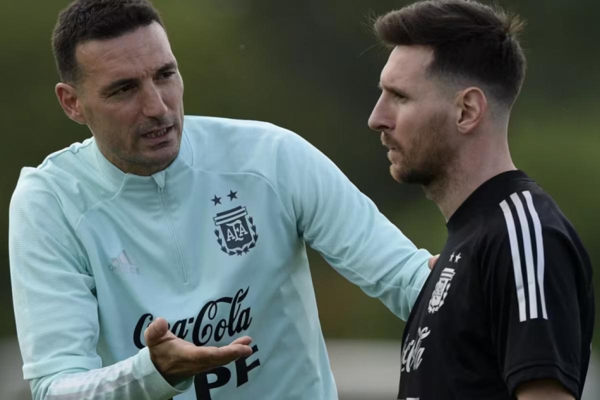 Lionel Scaloni, técnico da Argentina, e o astro Lionel Messi