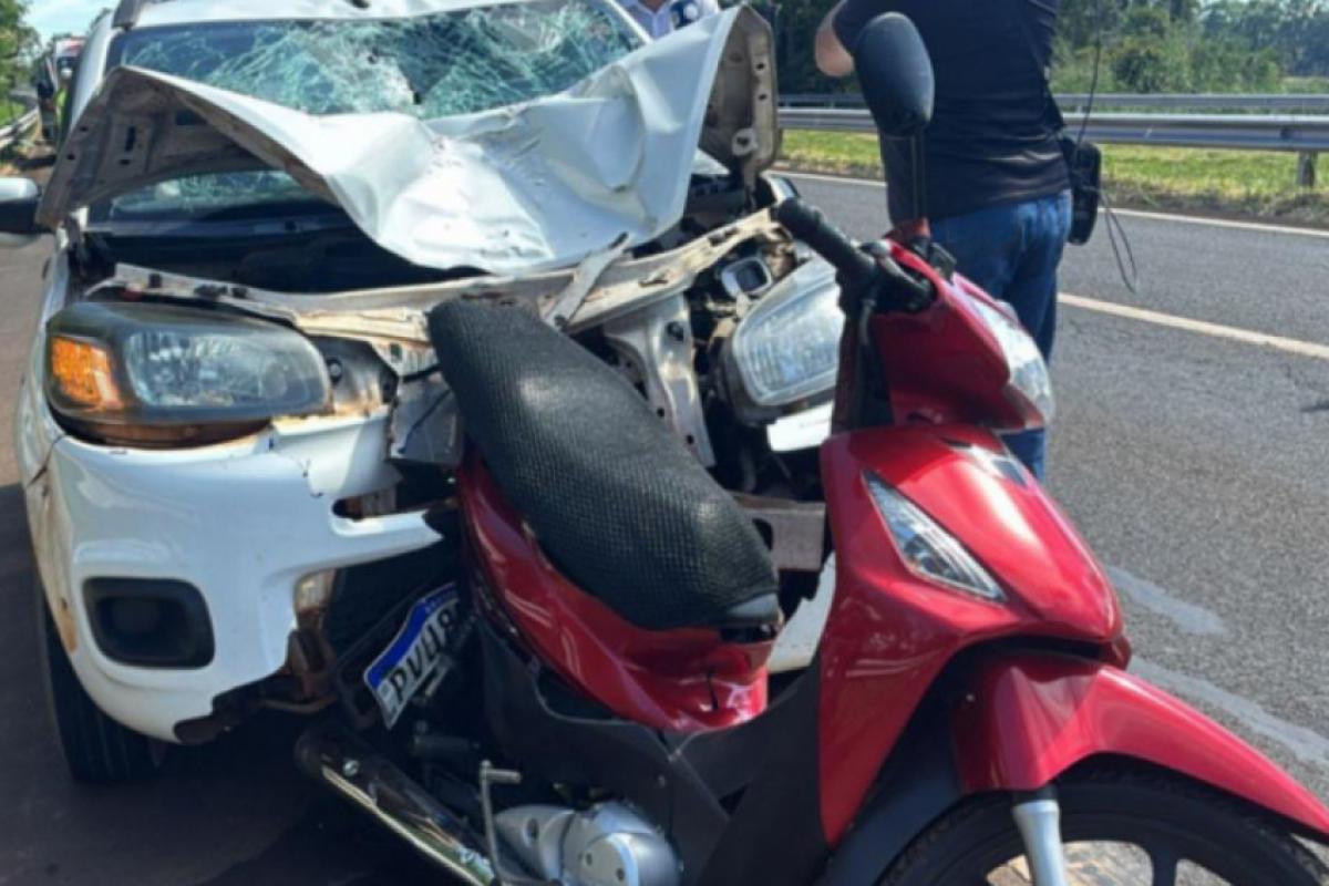 No final de abril, carro 'atropelou' moto e matou condutor na Ronan Rocha