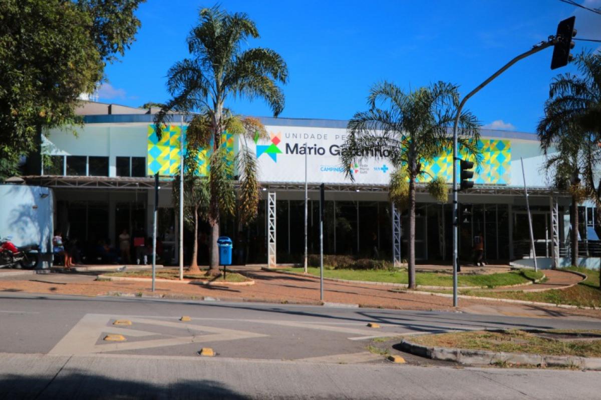Funcionária foi presa pela Guarda Municipal após denúncia de ofensas contra colega de trabalho na unidade pediátrica.