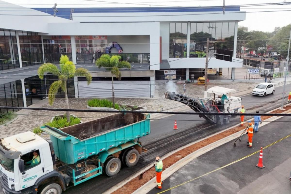 Nova etapa prevê recapeamento em avenidas e ruas próximas ao Covabra, com mudanças para melhorar o fluxo de veículos.