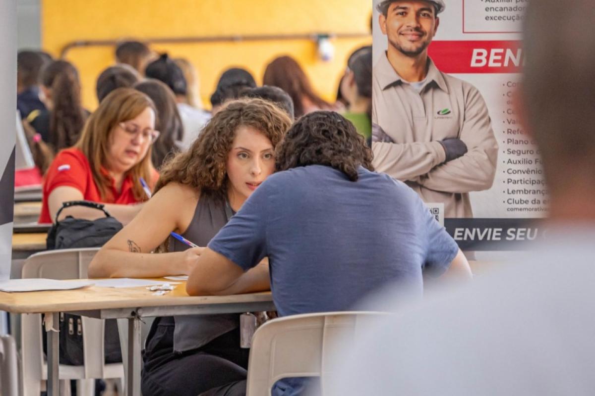 586 pessoas participaram da ação, gerando 1.275 entrevistas