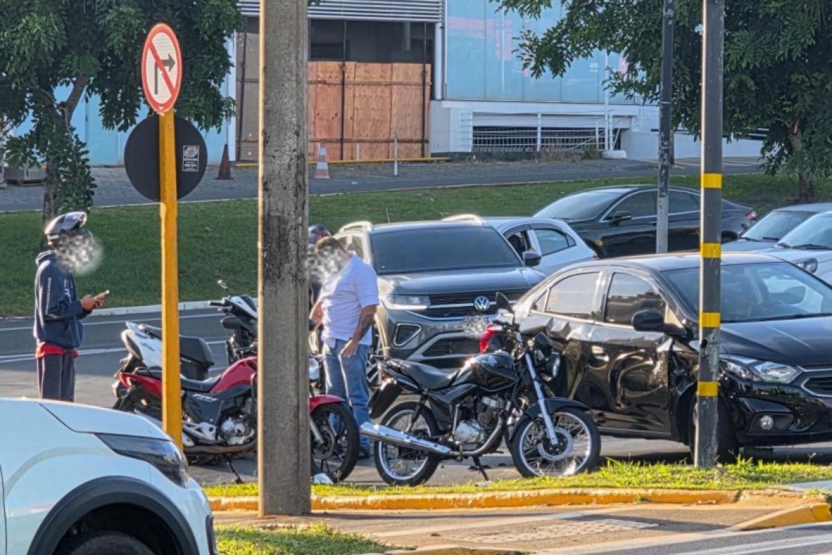 As batidas ocorreram nesta manhã de terça-feira (9)