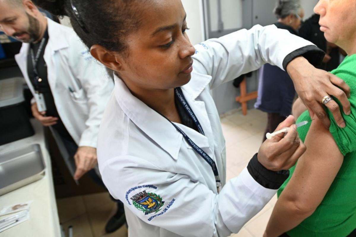 Cidade chegou a 13 óbitos por SRAG causada pelo vírus influenza em 2026; todas as novas vítimas tinham comorbidades.