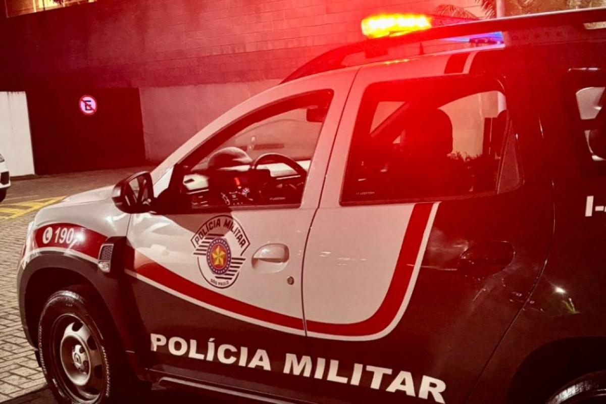 Ele foi conduzido ao Plantão Policial, onde foi preso em flagrante