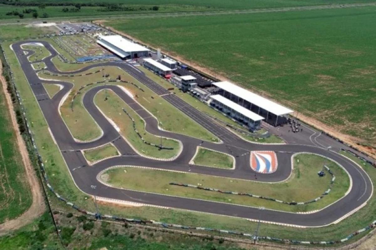 Imagem aérea do kartódromo de Interlagos, na zona sul de São Paulo