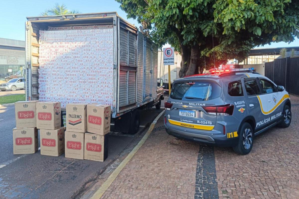 Produtos contrabandeados foram apreendidos pelo Policiamento Rodoviário durante a Operação Impacto
