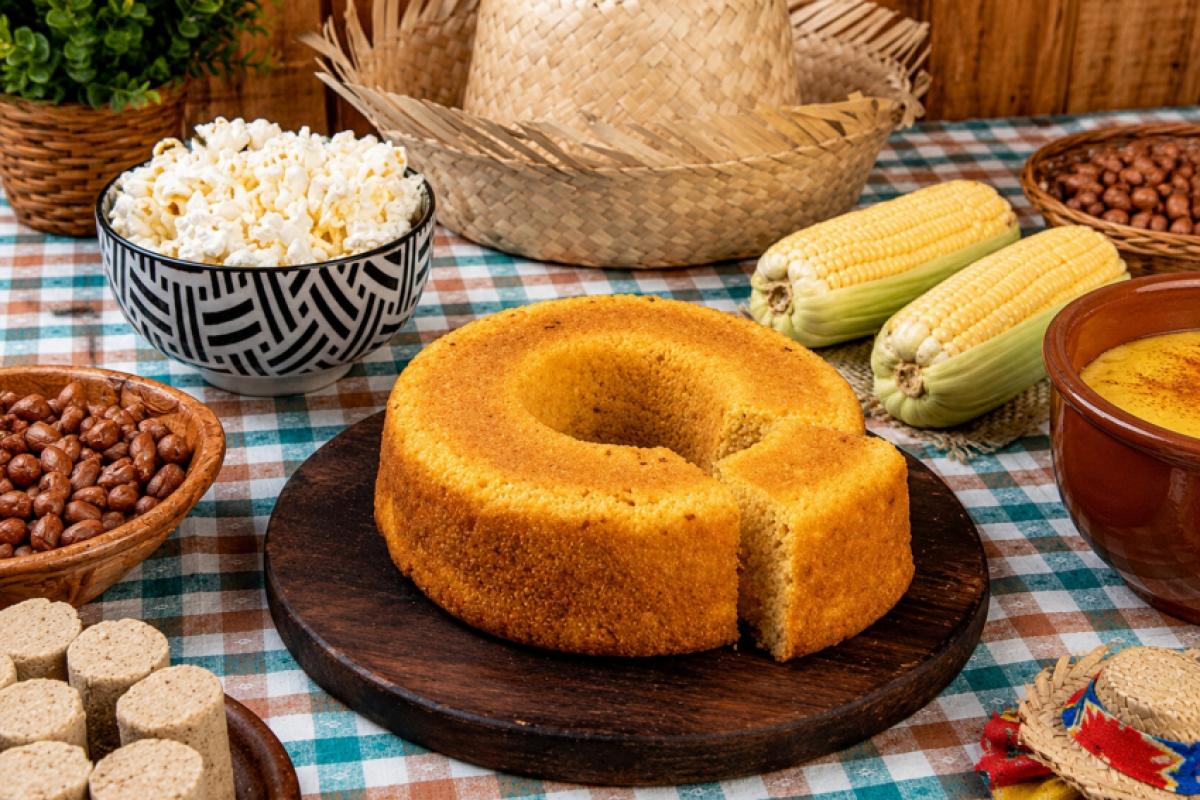 Comidas da época, geralmente com ingredientes como milho e amendoim, agradam muitas pessoas