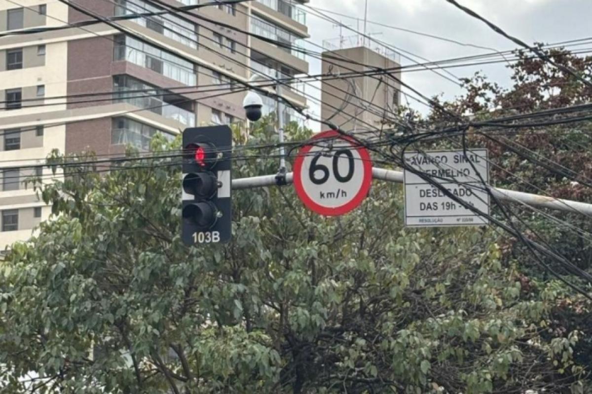 Fiscalização por videomonitoramento começa nesta segunda-feira em cruzamento crítico entre o Centro e o Cambuí.