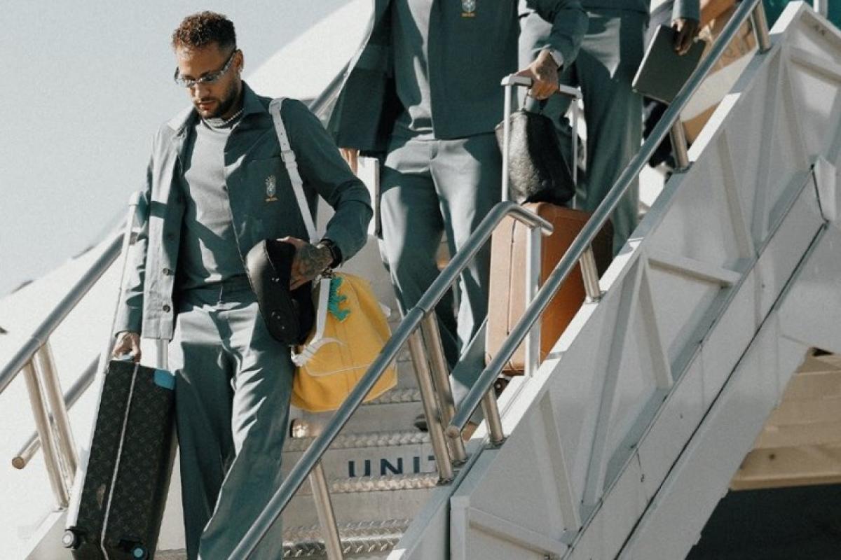 Convado, Neymar viajou com o elenco do Brasil, mas ainda é dúvida para a estreia na Copa