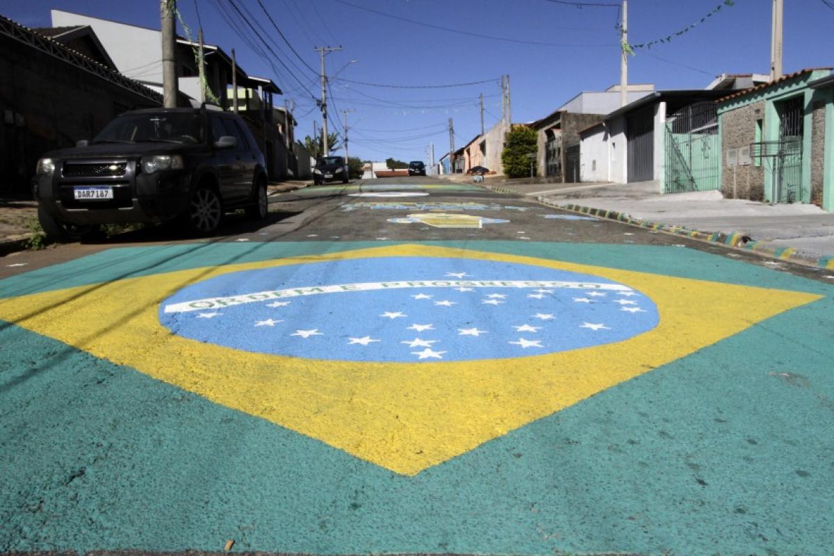 Operação começa às 19h30 com bloqueio de vagas e agentes no entorno da Praça Arautos da Paz; expectativa é de grande público