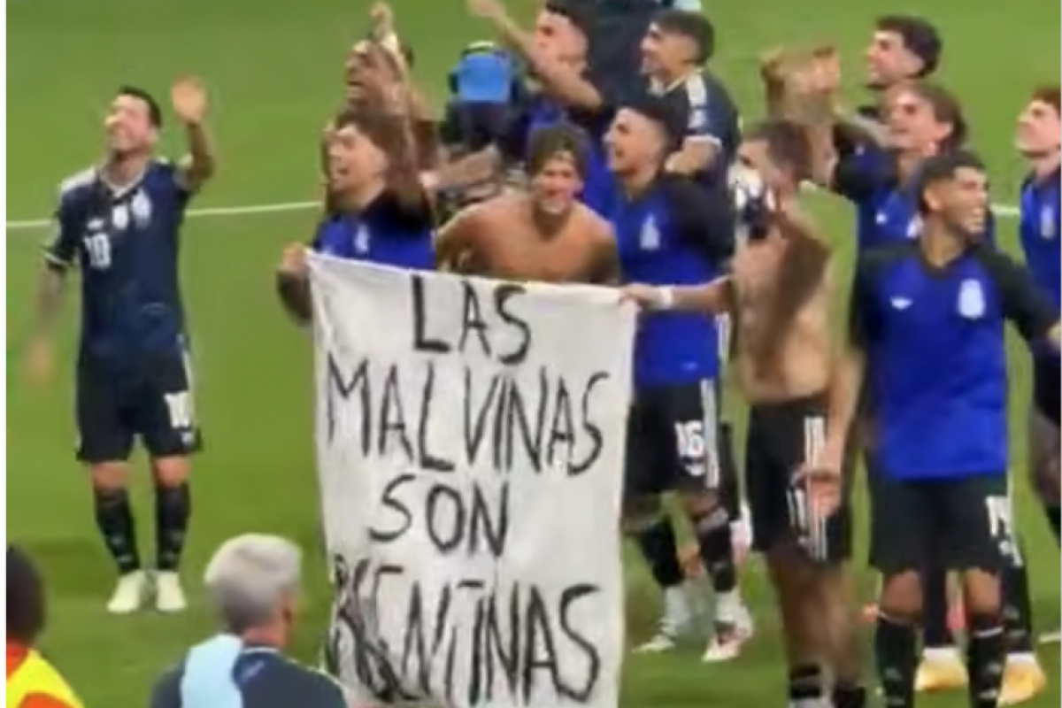 Autoridades locais disseram que a comemoração dos jogadores argentinos com a bandeira foi uma provocação desnecessária.