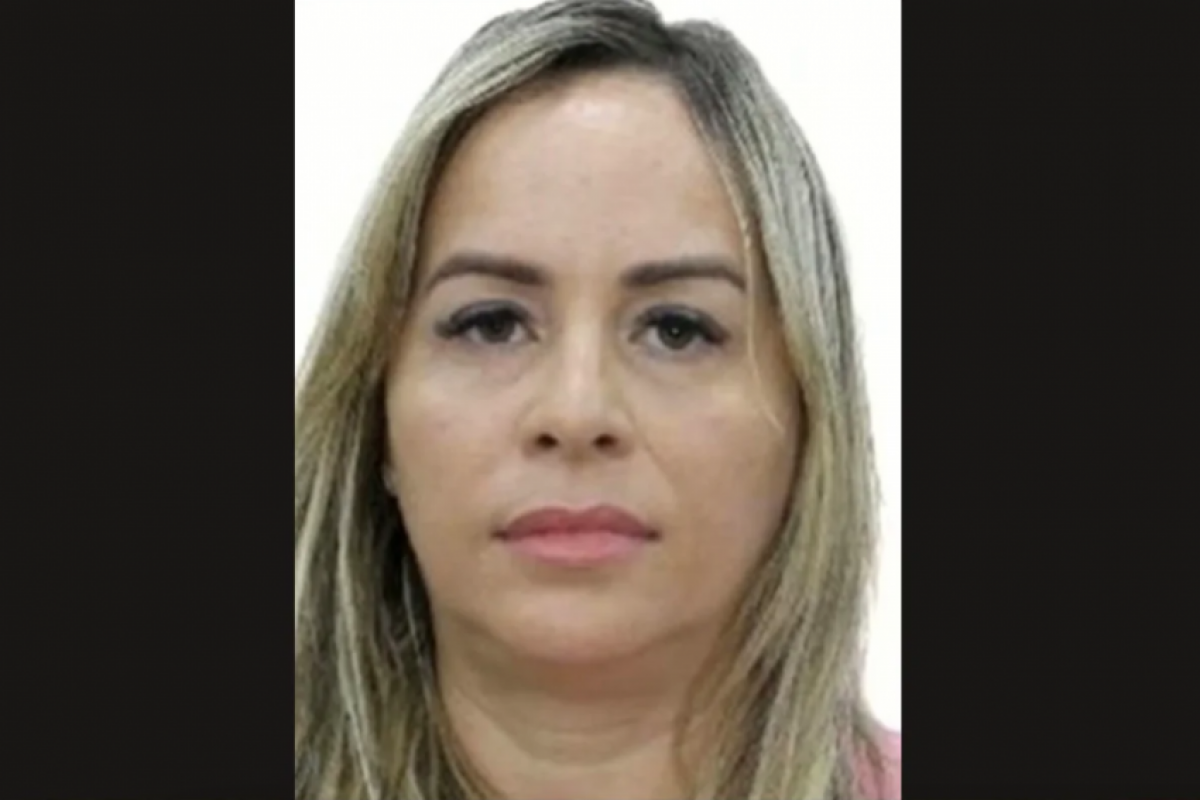 A polícia divulgou o nome e a imagem da mulher para tentar localizar outras possíveis vítimas.