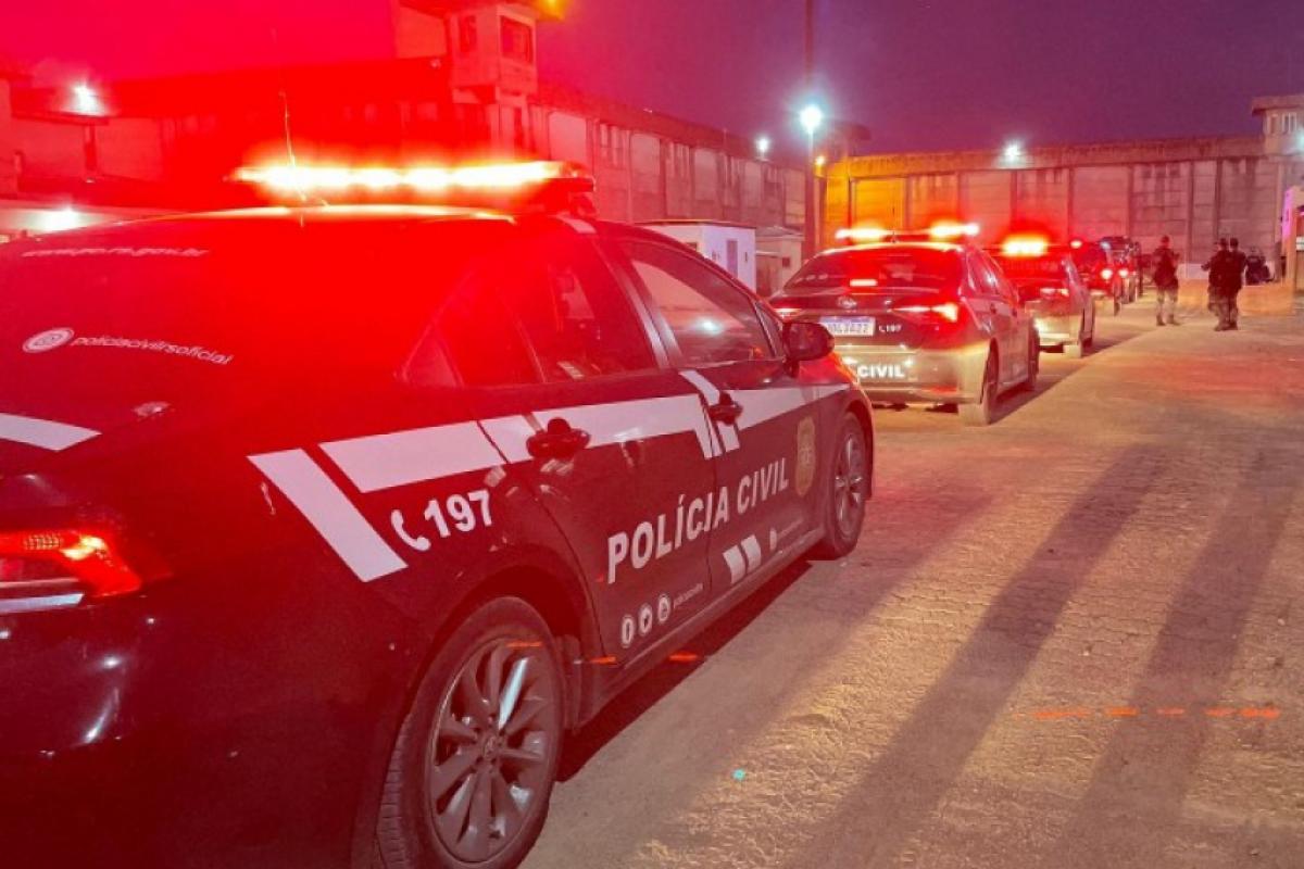 A Polícia Civil informou que pretende indiciar o homem por tentativa de homicídio duplamente qualificado.