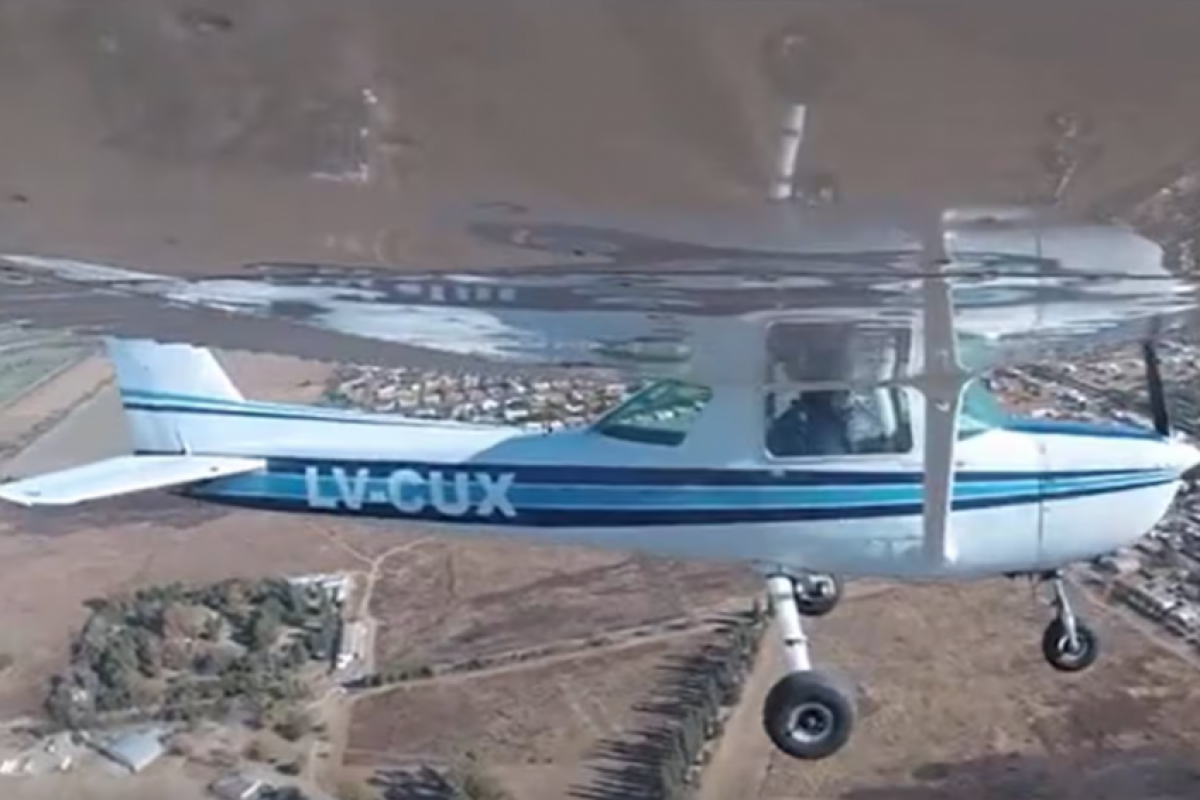 A aeronave foi preservada para perícia, e a Justiça aguarda relatório da Junta de Investigação de Aviação Civil.