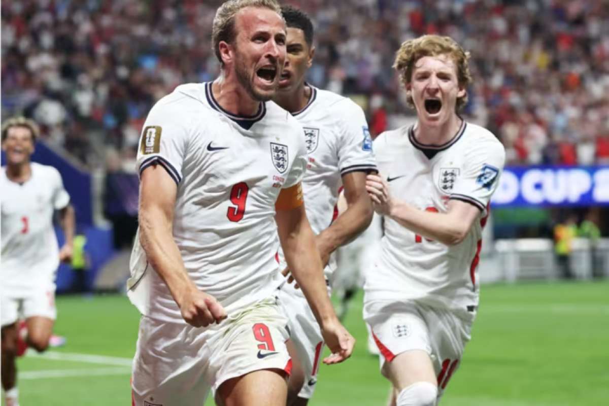 Com o resultado, os ingleses enfrentam o México nas oitavas de final.