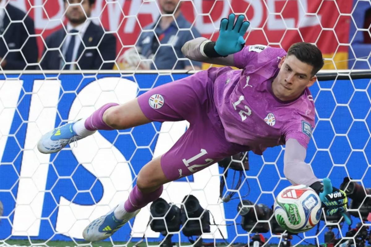 Orlando Gill, o goleiro do Paraguai