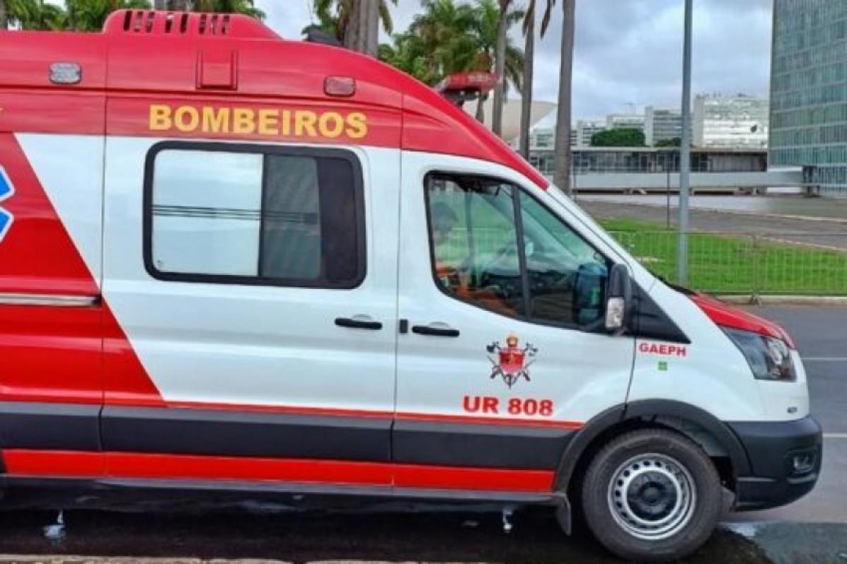 A vítima foi encontrada em parada cardiorrespiratória, recebeu atendimento dos socorristas e foi levada ao Hospital Regional do Paranoá, onde morreu.