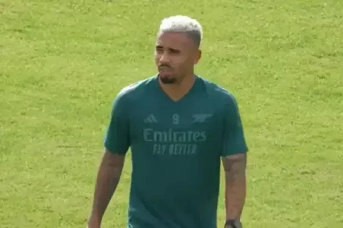 Gabriel Jesus está usando a Academia de Futebol do Palmeiras para fazer trabalho de recondicionamento físico durante as férias no Arsenal
