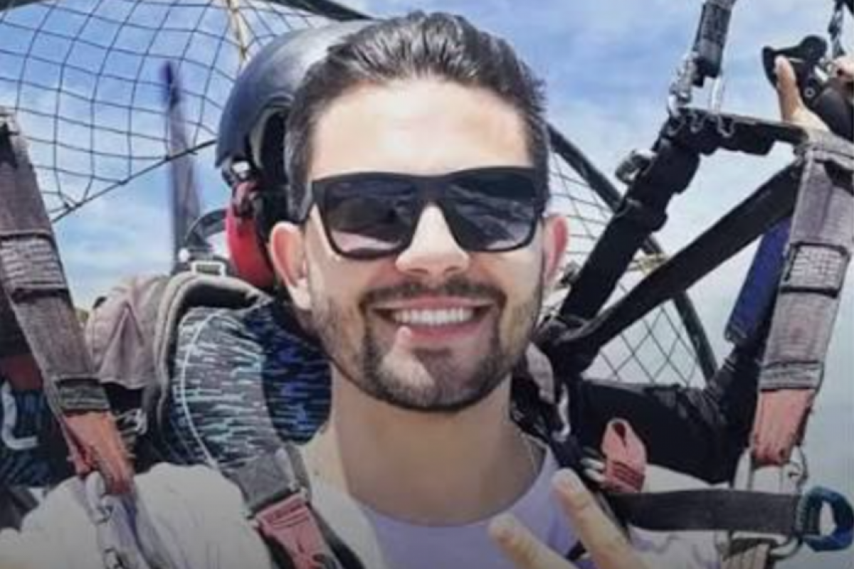 Gustavo levou o banho logo após seu primeiro voo solo no Ciac de Ponta Grossa.