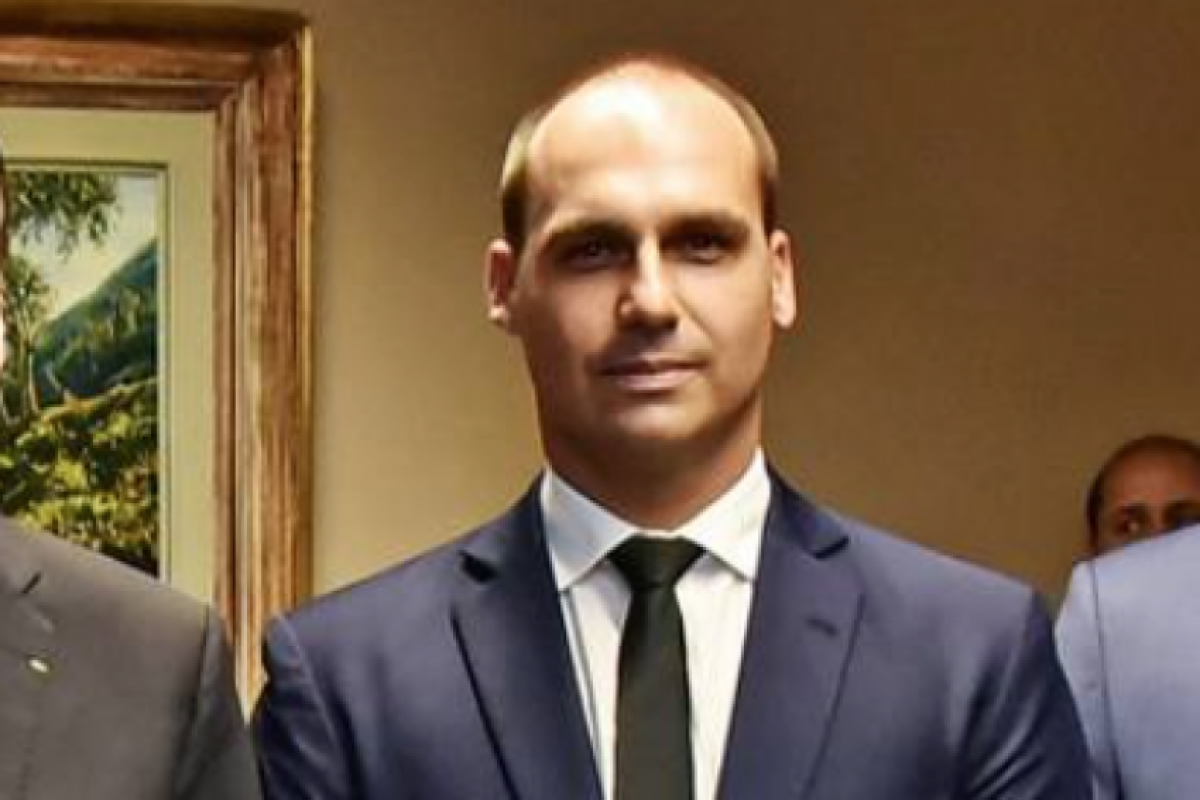 Eduardo Bolsonaro vive nos Estados Unidos desde o início de 2025.