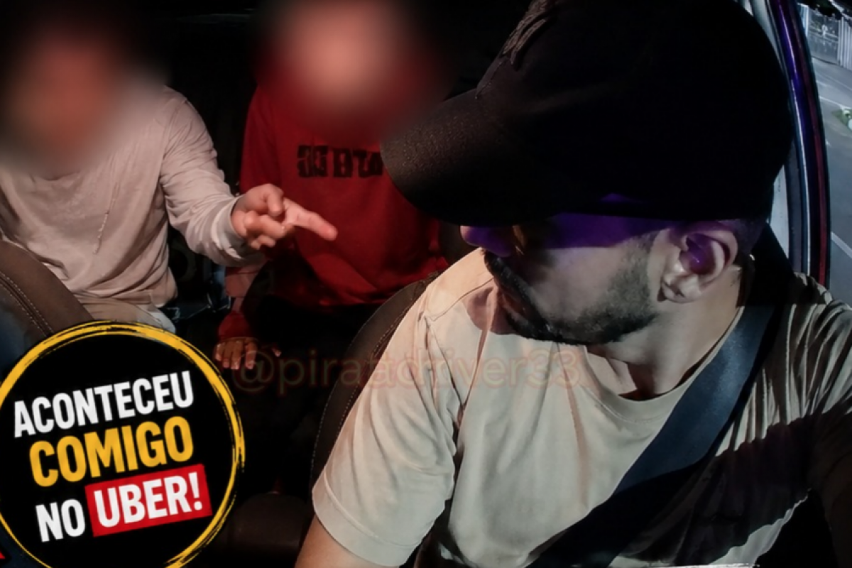 Nas imagens, o rapaz pede que os passageiros saiam do veículo quando um deles se refere ao grupo como 'música horrível de preto'.