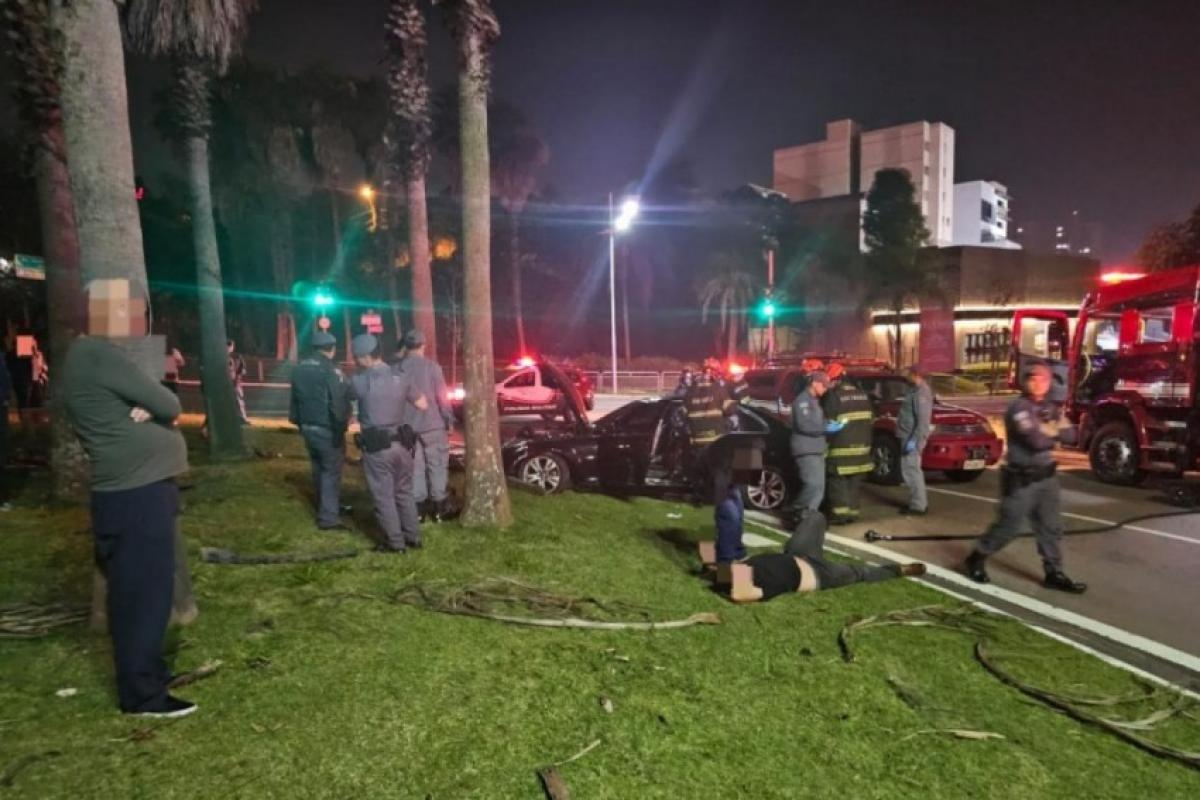 Além da vítima fatal, outras três pessoas ficaram feridas