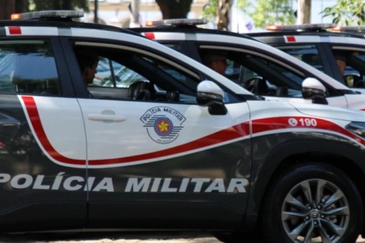 Suspeito foi preso após esfaquear colega de trabalho no tórax e tentar agredir outra pessoa em Campinas.